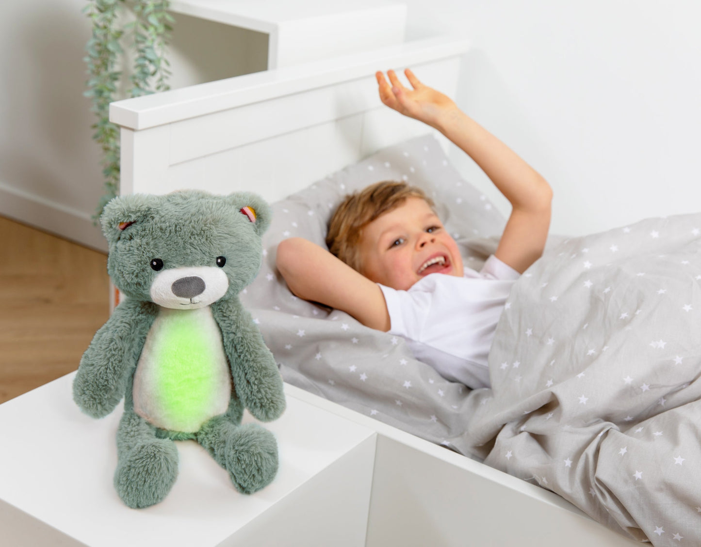 Sleeptrainer with Nightlight and Sound Machine - Brody the Bear