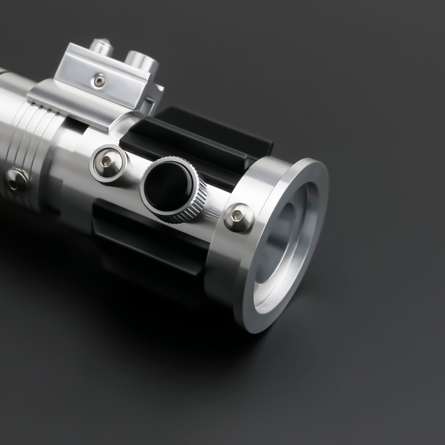 SaberVold SV-Aevora Lightsaber