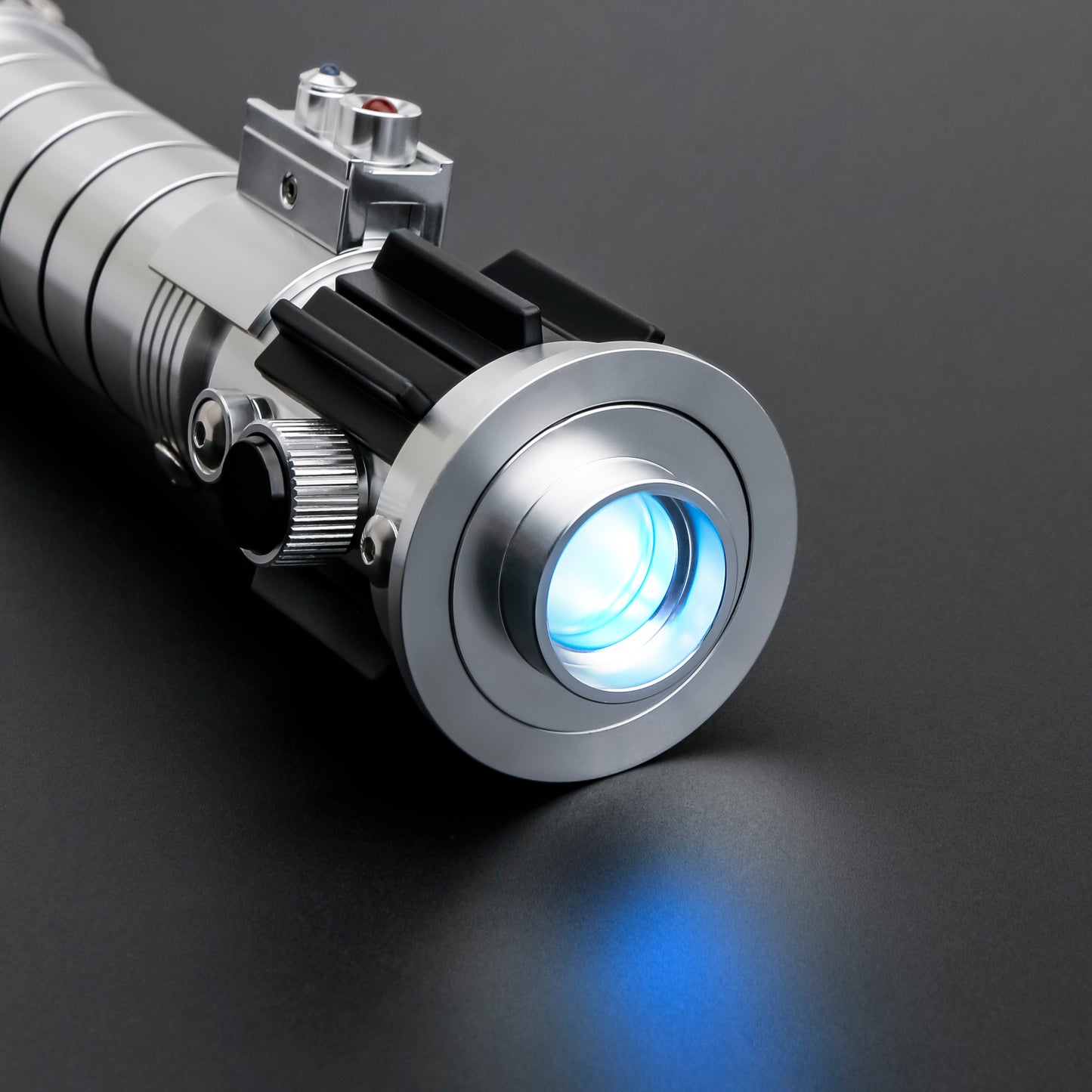 SaberVold SV-Aevora Lightsaber