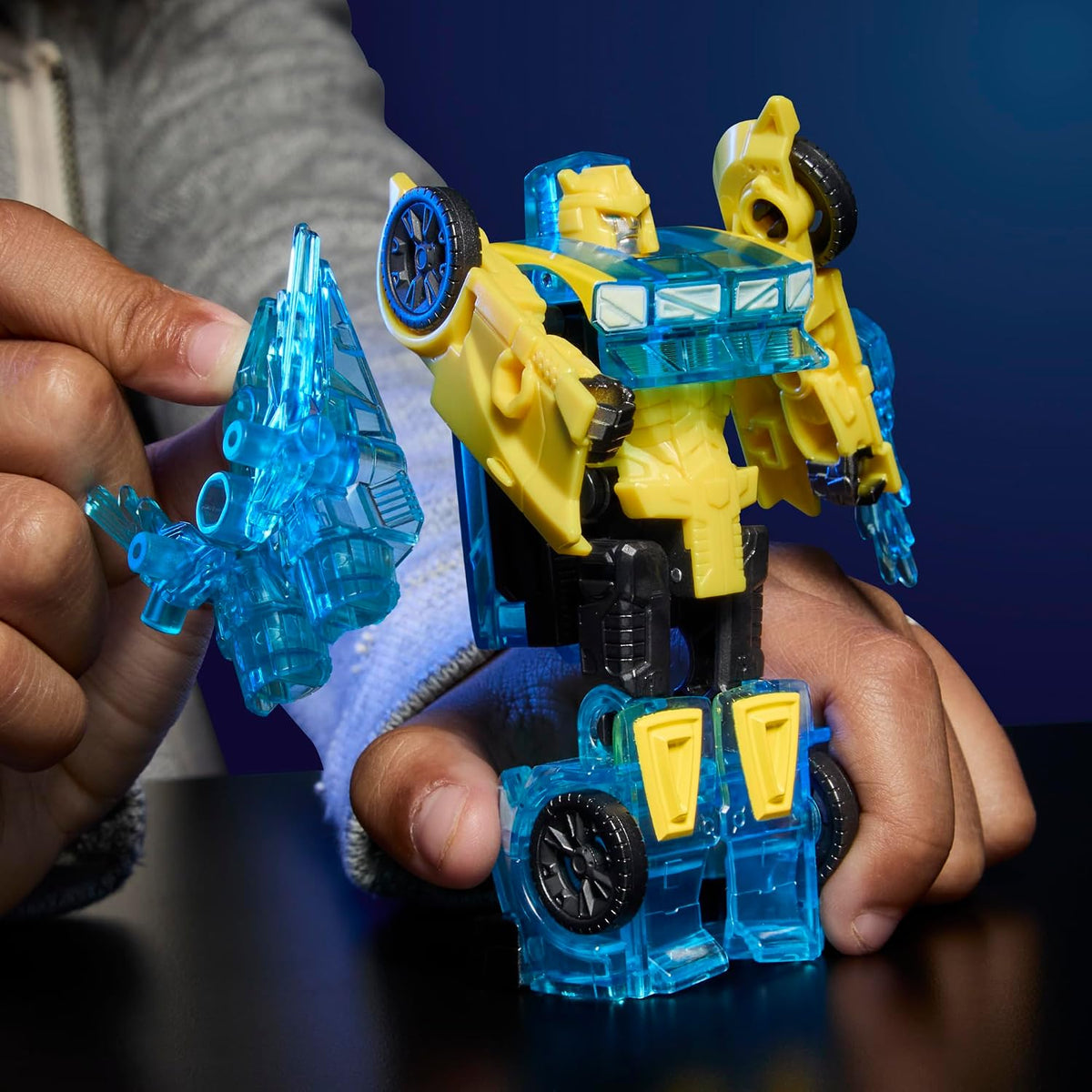Transformers Cyberworld Armored Cyber Changers Bumblebee (U.P. $24.90)
