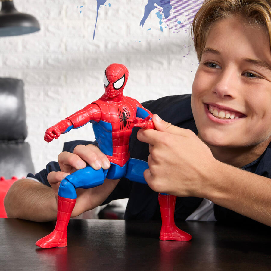 Hasbro Marvel Spider Man Titan Series Spider Man (U.P. $21.90)