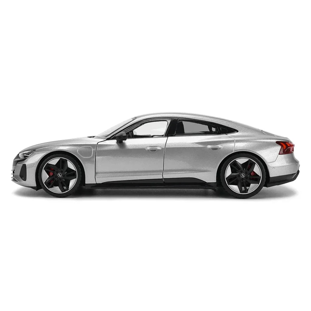 Bburago 1:18 2022 Audi Rs E-Tron Gt Alloy Luxury Vehicle Diecast