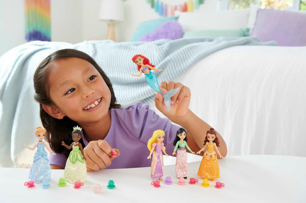 Disney Princess 6 Posable Small Dolls With Sparkling Clothing And 13 Tea Party Accessories