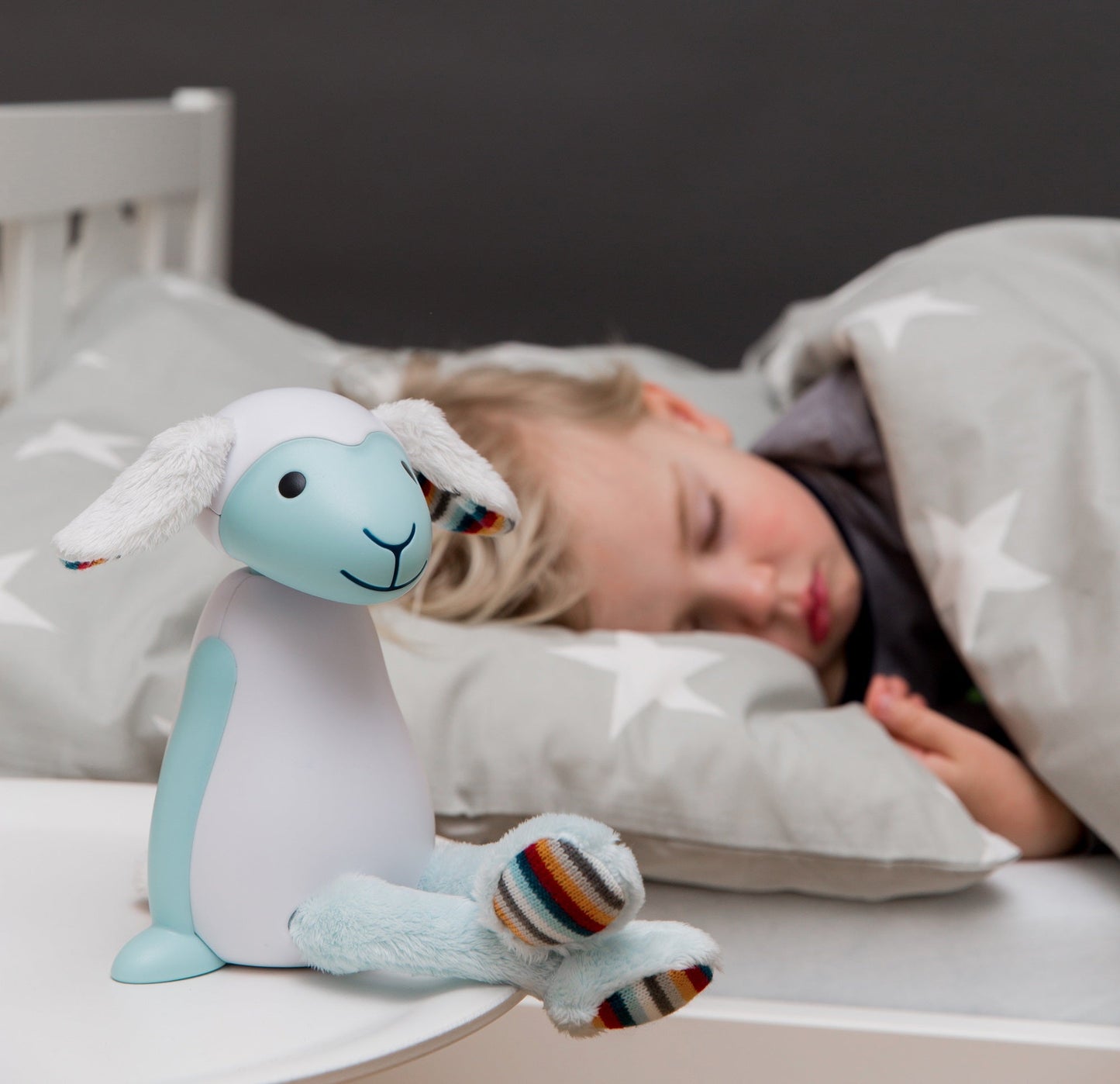 Nightlight with Auto Shut-Off - Fin the Sheep