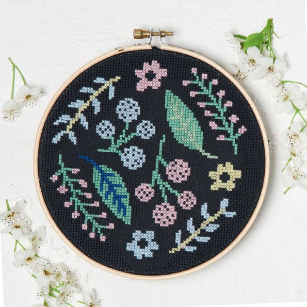 Hinkler Craft Maker Botanical Cross Stitch Kit - CRAFT MAKER