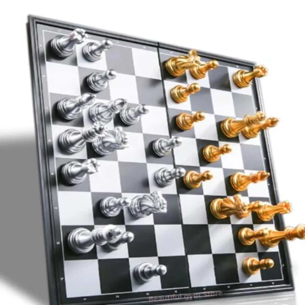 Medieval Chess Set With High Quality Magnetic Chessboard 32 Gold Silver Pieces