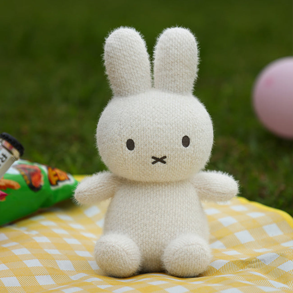 Miffy Smooth Plush (25Cm) - White