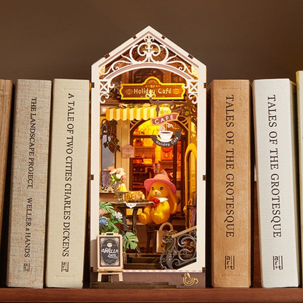 Rolife Holiday Cafe DIY Book Nook Shelf Insert TGB15 - Robotime